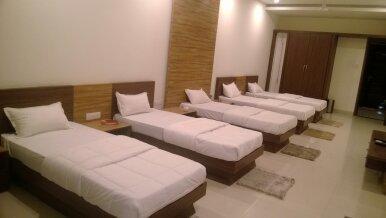Meghdoot Hotel & Resort Ujjain Zewnętrze zdjęcie